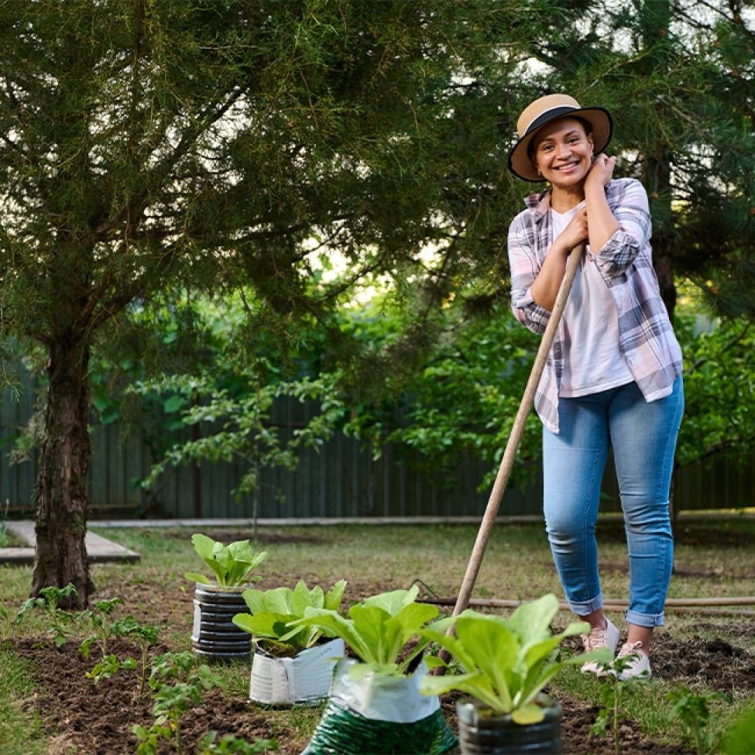 Experts-Recommend-Yard-Work-for-Stress-Relief