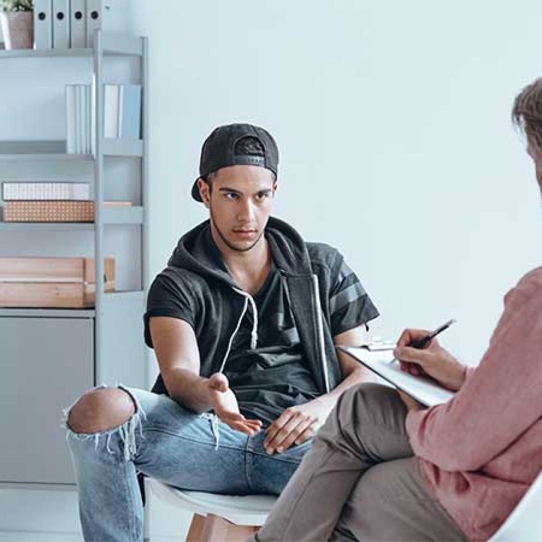 How to handle teenage rebellion in a right way